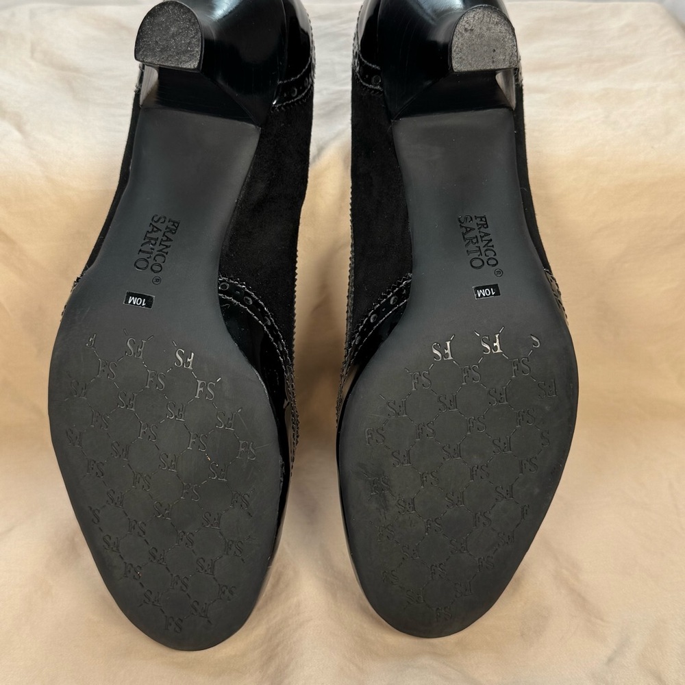 Franco Sarto Black Patent Leather and Suede Mary Jane Heels w/ intricate details - Picture 14 of 16